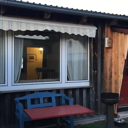 Nettes Ferienhaus In Mit Grill Und Garten Nyaraló *