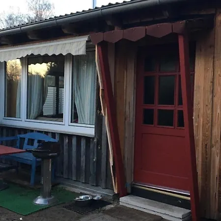 Nyaraló Nettes Ferienhaus In Mit Grill Und Garten Ueckermünde