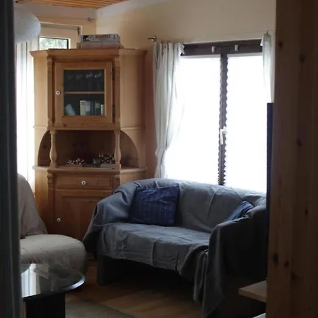 Nyaraló Nettes Ferienhaus In Mit Grill Und Garten